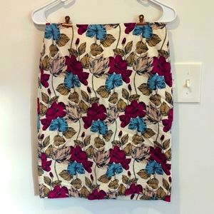 Ann Taylor Factory floral straight line skirt, size 2